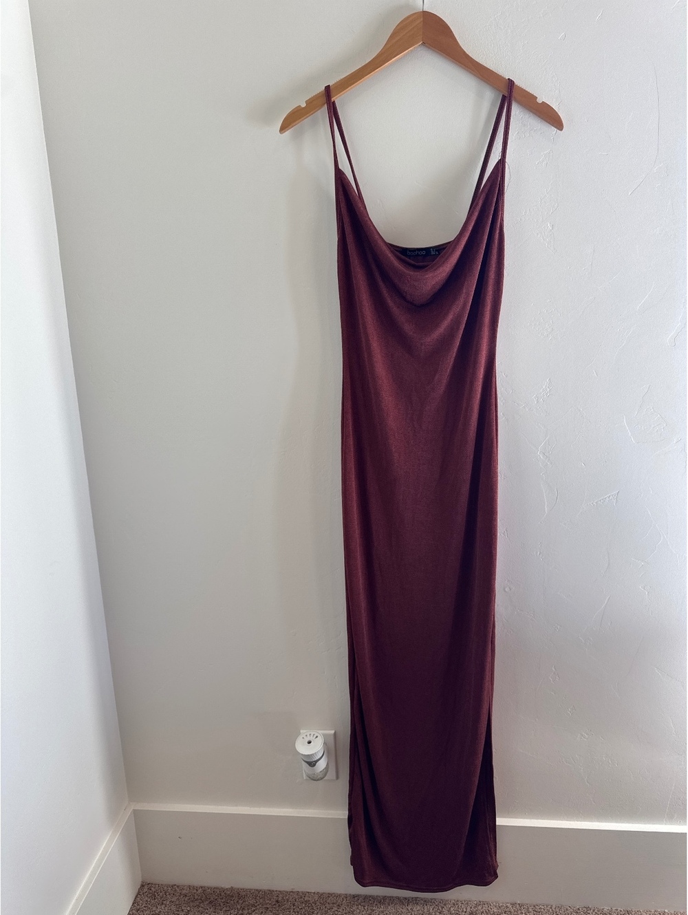 Boohoo Burgundy Cowl Neck Double Strap Maxi Dress Size 6 NWOT